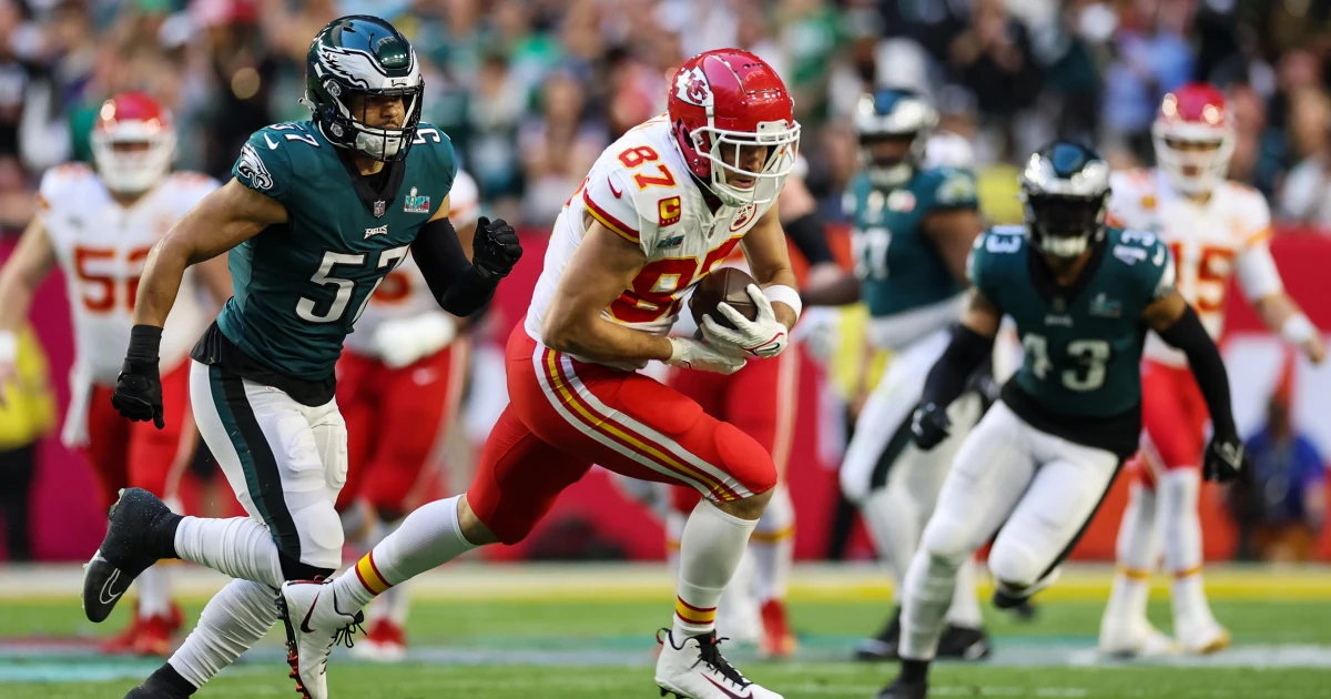 230212-super-bowl-travis-kelce-jm-1910-944288.webp.webp